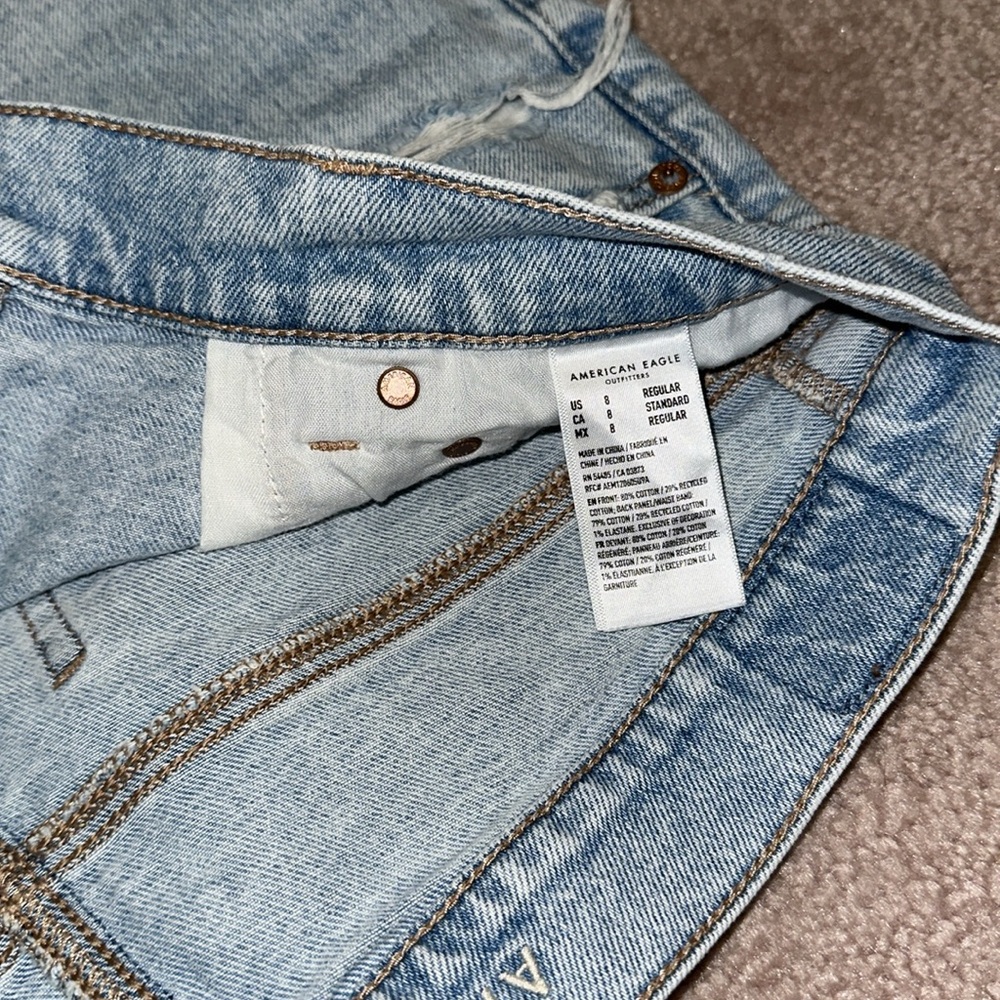 American Eagle Strigid Ripped High-Waister Stovepipe Jeans - Picture 4 of 6
